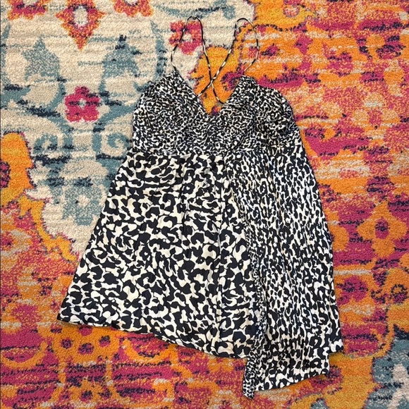 Liviana Conti Vicose Top from Italy - Picture 3 of 7